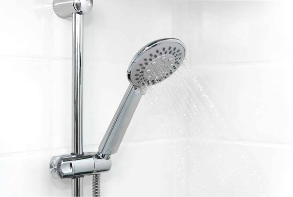 Quels sont les avantages d'un pommeau de douche anticalcaire ?