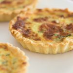 Quiche aux courgettes : la recette estivale pour un été plein de saveurs
